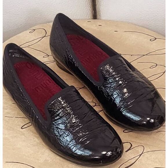 Munro flats   - Picture 1 of 10